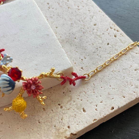 Les NEREIDES Colorful Coral Reef Necklace - Picture 3 of 10